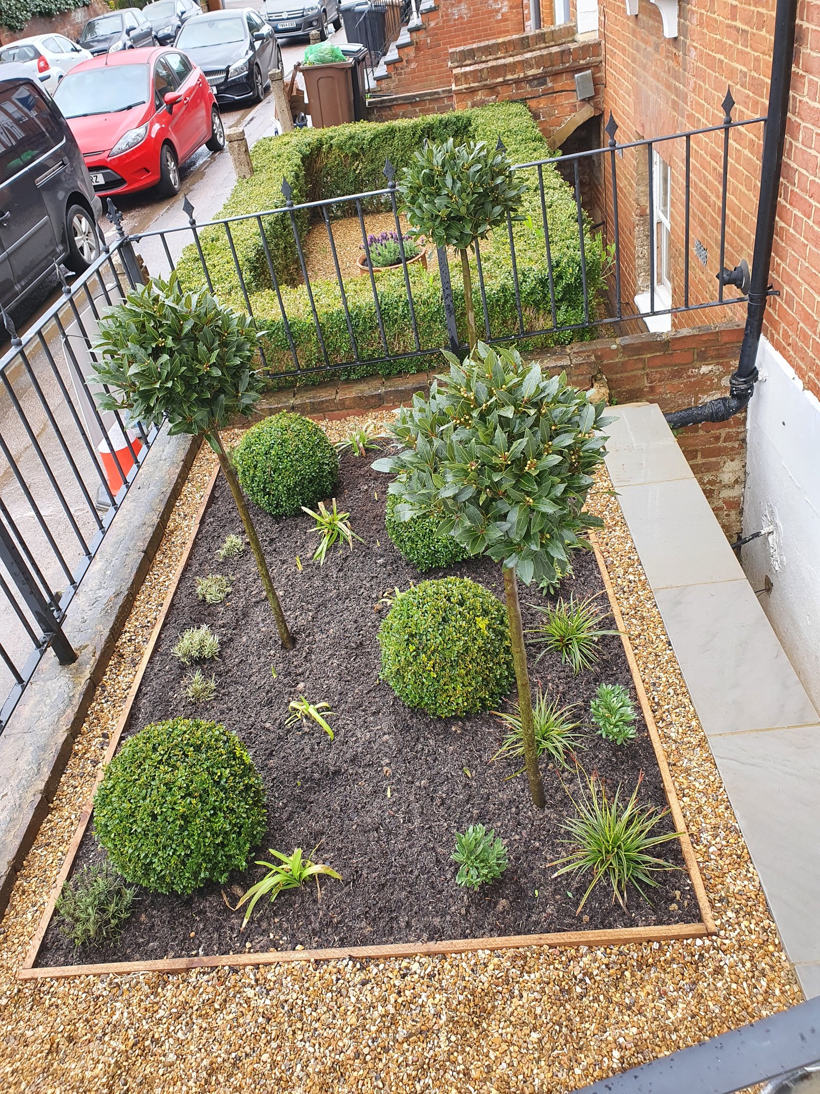 Contemporary Garden Oasis with modern landscaping